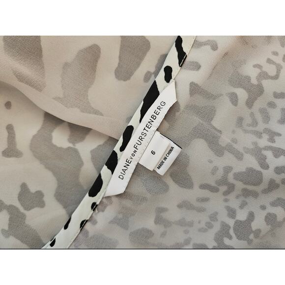 Diane von Furstenberg DVG New Della Paint Splash Printed Silk Dress, Women's 6 - Picture 3 of 10